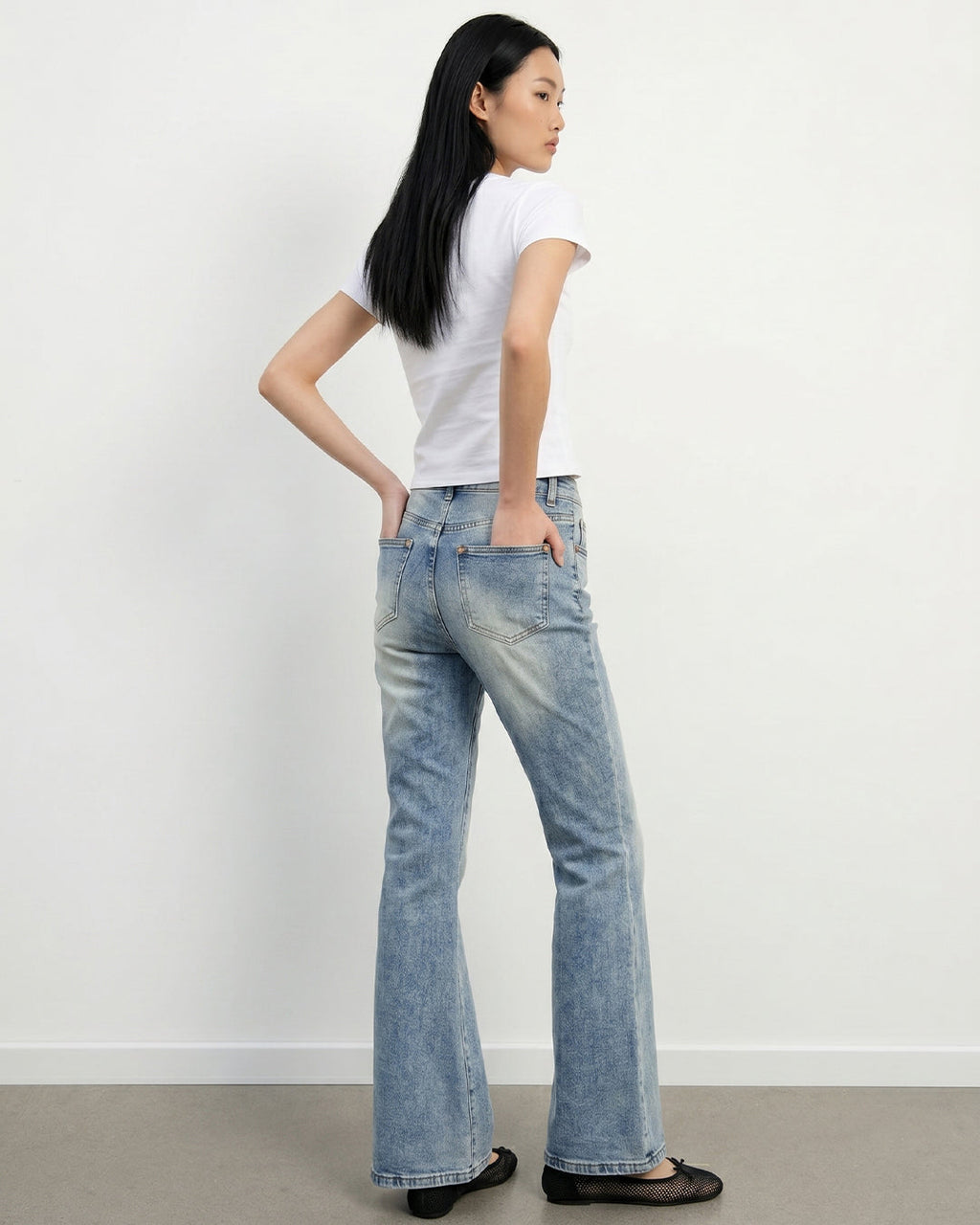 Essential Flare Jeans